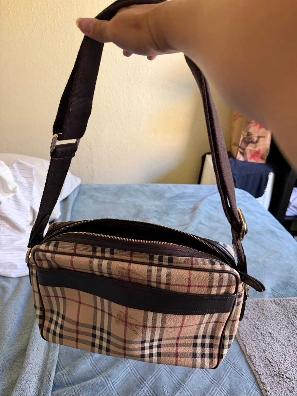 Classic Plaid Crossbody Shoulder Bag - Beige personal used